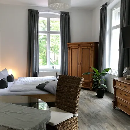 Dein Gutshof Hotel & Ferienwohnungen 3*