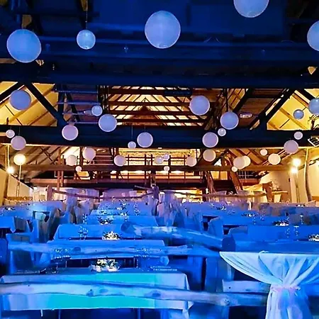 Hotell Hotel Dein Gutshof 3*